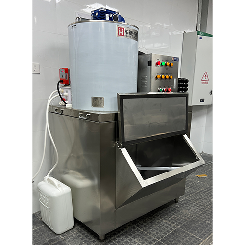 1吨片冰机交付福州某食品厂